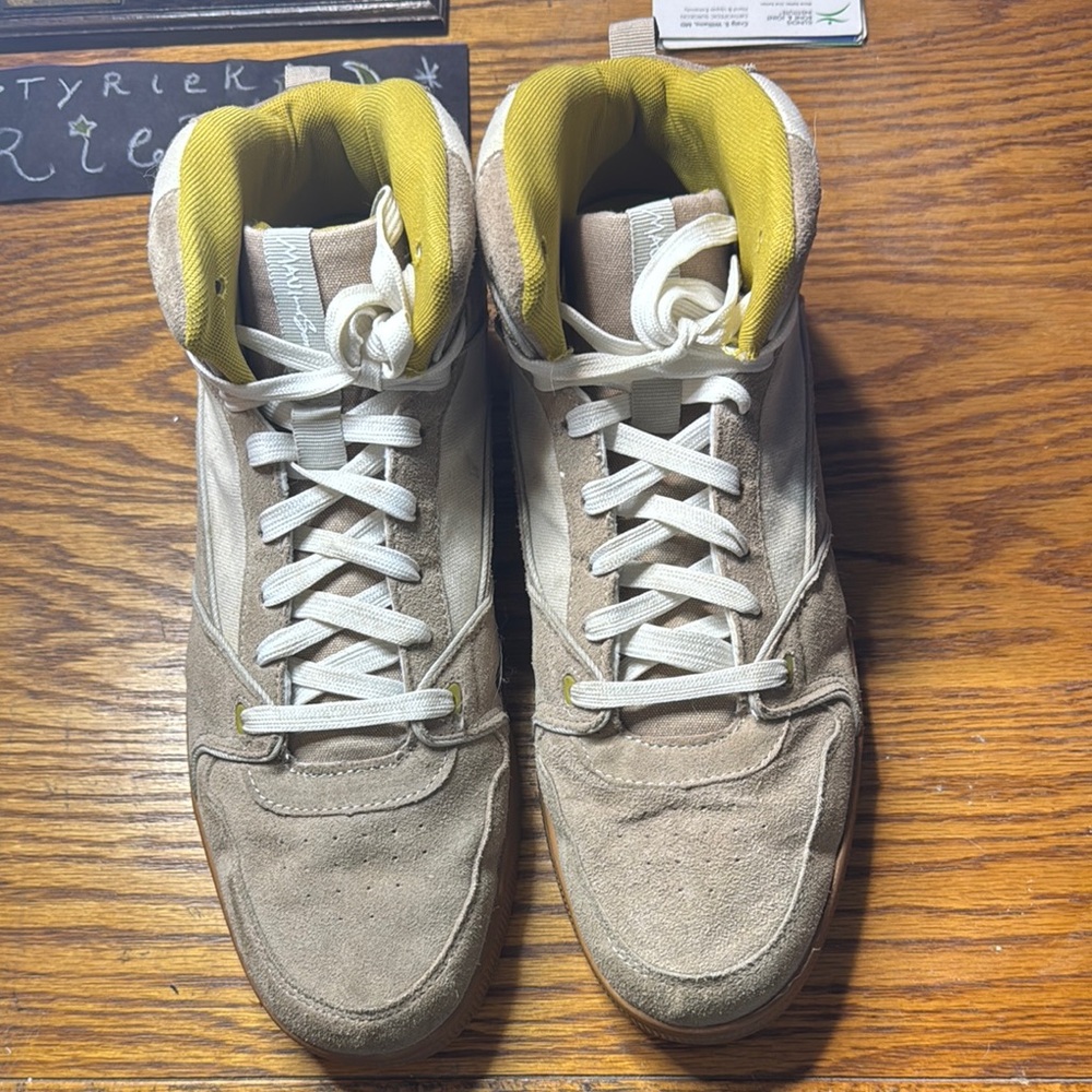 Malibu Men's Sneakers - White and Yellow